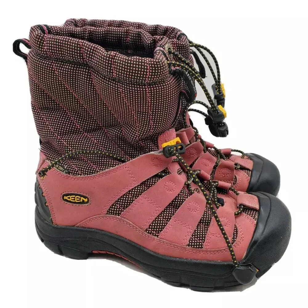 Keen Girl's‎ Pink Black Grids Outdoor Ankle Winter Snow Boot Size 8